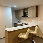 Apto Cerca A La 10 Del Poblado